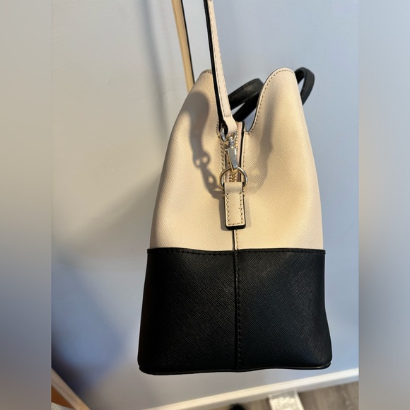 Black and Cream Kate Spade Handbag - Picture 7 of 11